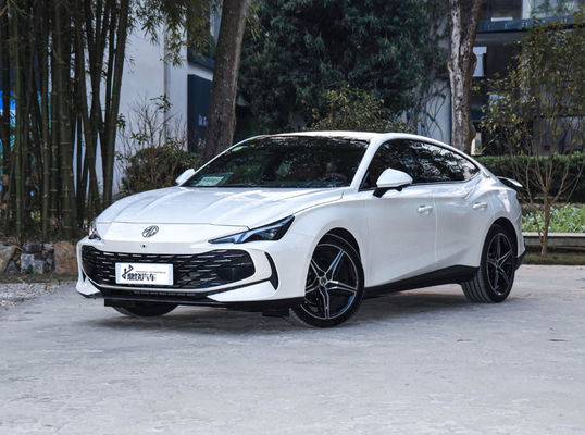 138Kw 1.5T Otomatik Sedan MG7 Yüksek Hızlı Gaz ve Benzin Araçları