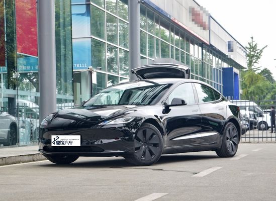2024 Moda Tesla Elektrikli Araç 194KW Hızlı Elektrikli Arabalar Tesla Model 3 Arabalar