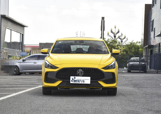 İndirim 5 kişilik 4 tekerlekli 125 kW elektrikli MG araba MG 5 yetişkin kişisel 7 vitesli 1.5T sedan yeni araba