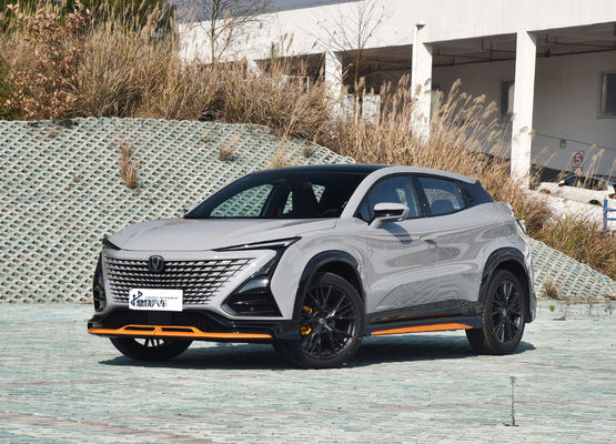 İyi Fiyat DCT 5 Kapı 4 Tekerlekli Chang An EV Changan UNI-T 138Kw Turbo 2WD 7 Gear Benzin SUV Araba