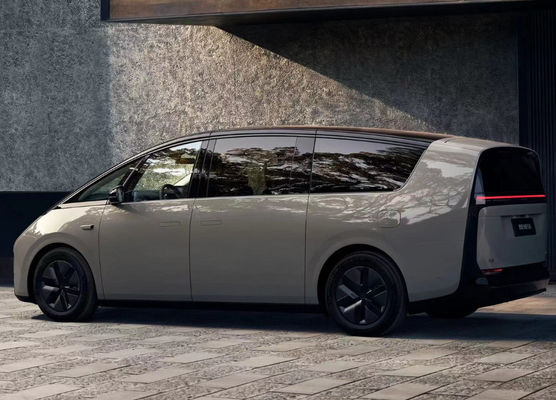 Lixiang Mega Elektrikli Araç 5 Koltuklu MPV Otomatik Saf Yeni Enerji EV Aracı